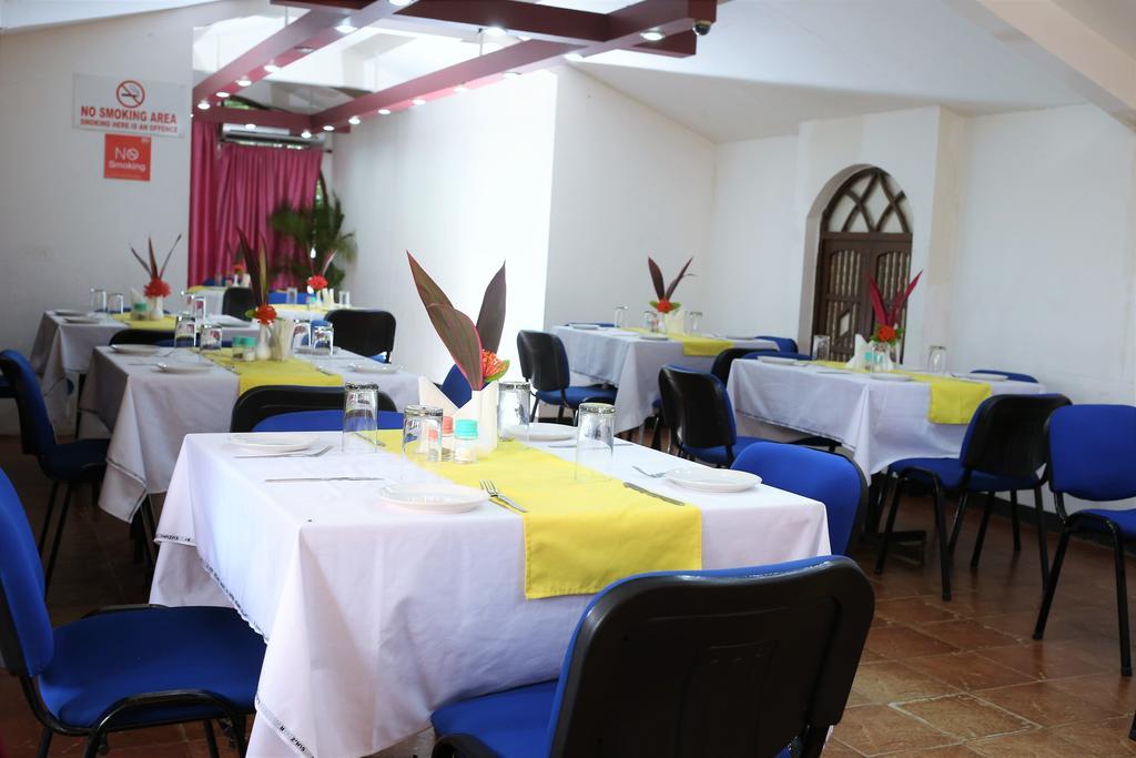 Alor Grande Holiday Resort Candolim Eksteriør billede