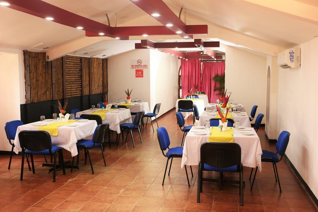 Alor Grande Holiday Resort Candolim Eksteriør billede